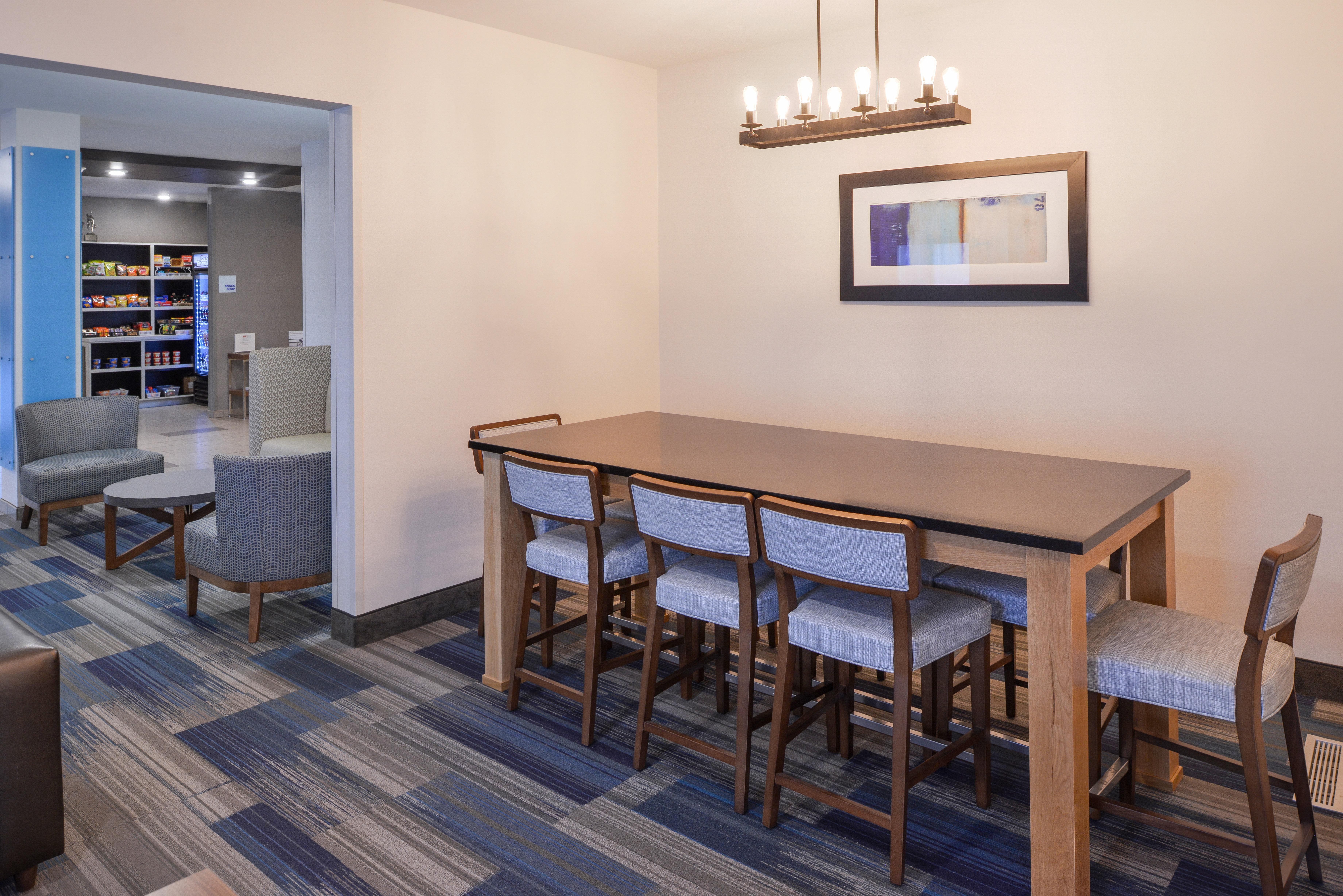 Holiday Inn Express Hotel & Suites Sioux Falls At Empire Mall By Ihg Экстерьер фото