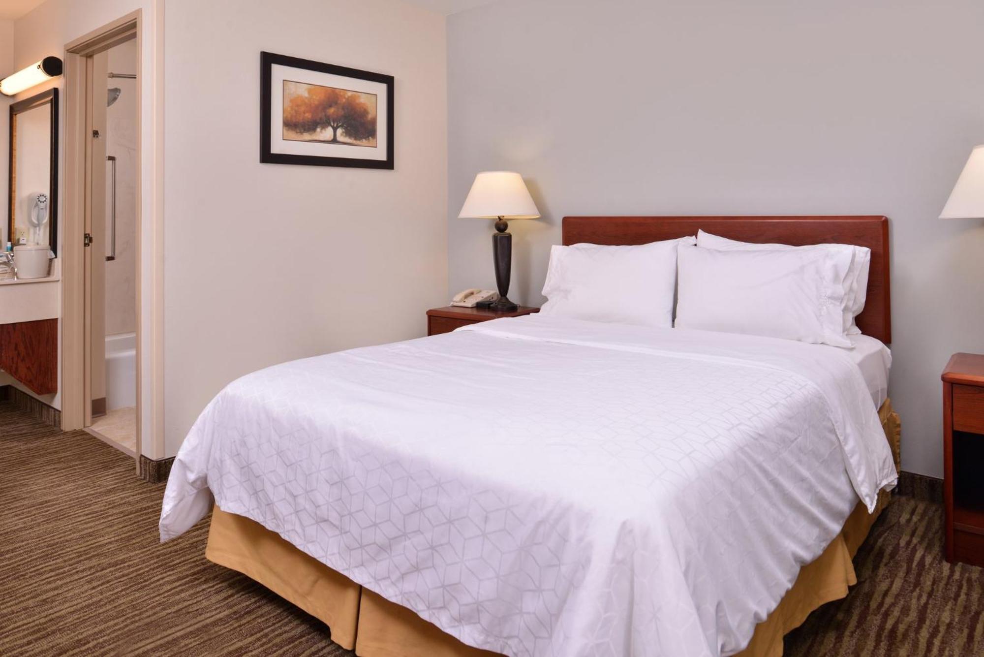 Holiday Inn Express Hotel & Suites Sioux Falls At Empire Mall, An Ihg Hotel Экстерьер фото