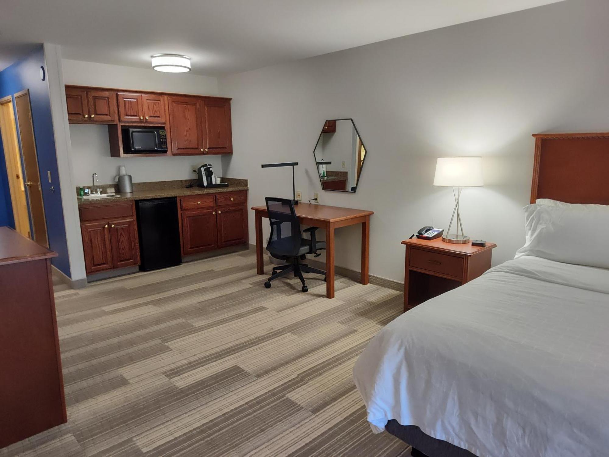 Holiday Inn Express Hotel & Suites Sioux Falls At Empire Mall By Ihg Экстерьер фото