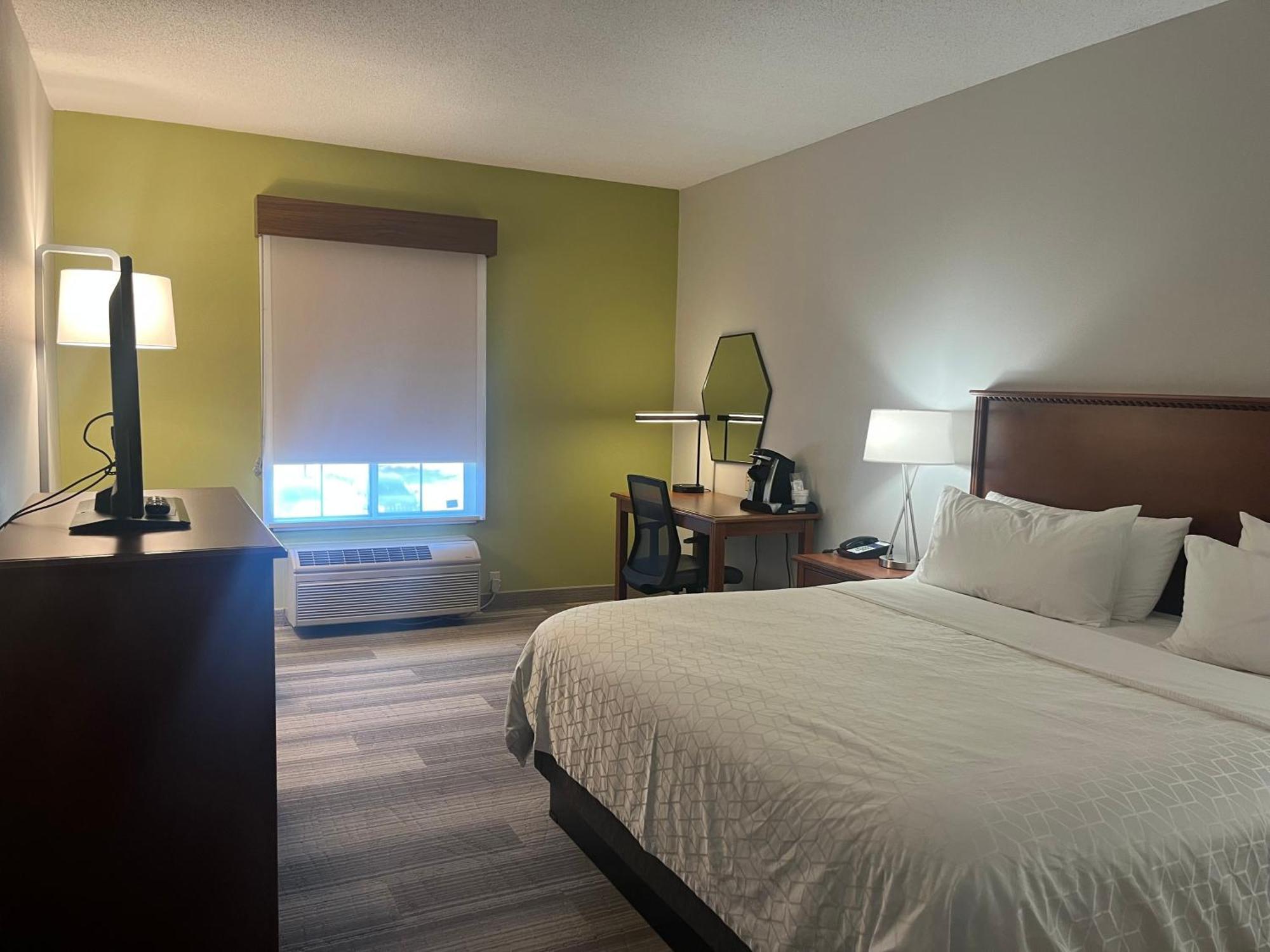 Holiday Inn Express Hotel & Suites Sioux Falls At Empire Mall, An Ihg Hotel Экстерьер фото