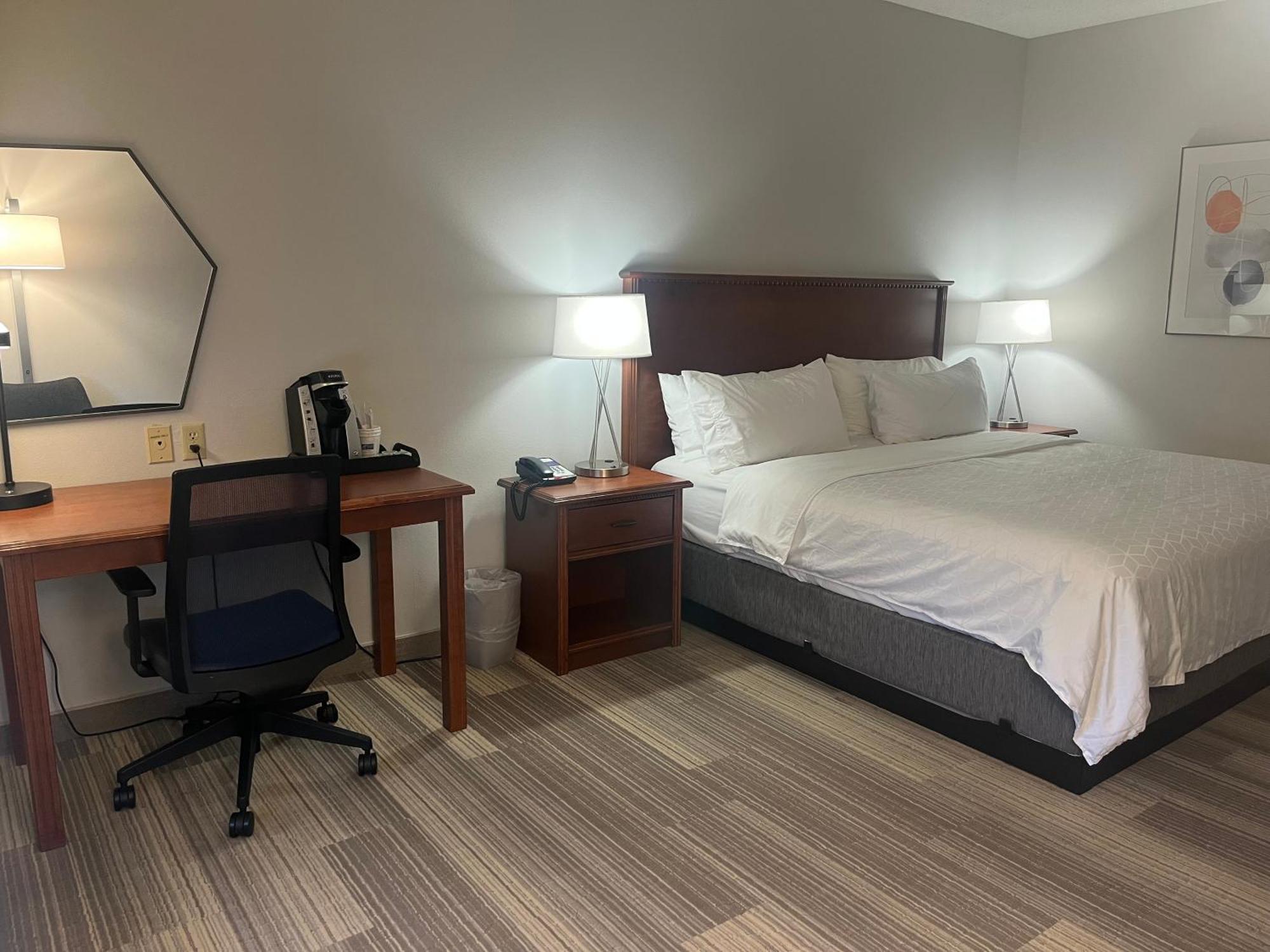 Holiday Inn Express Hotel & Suites Sioux Falls At Empire Mall By Ihg Экстерьер фото