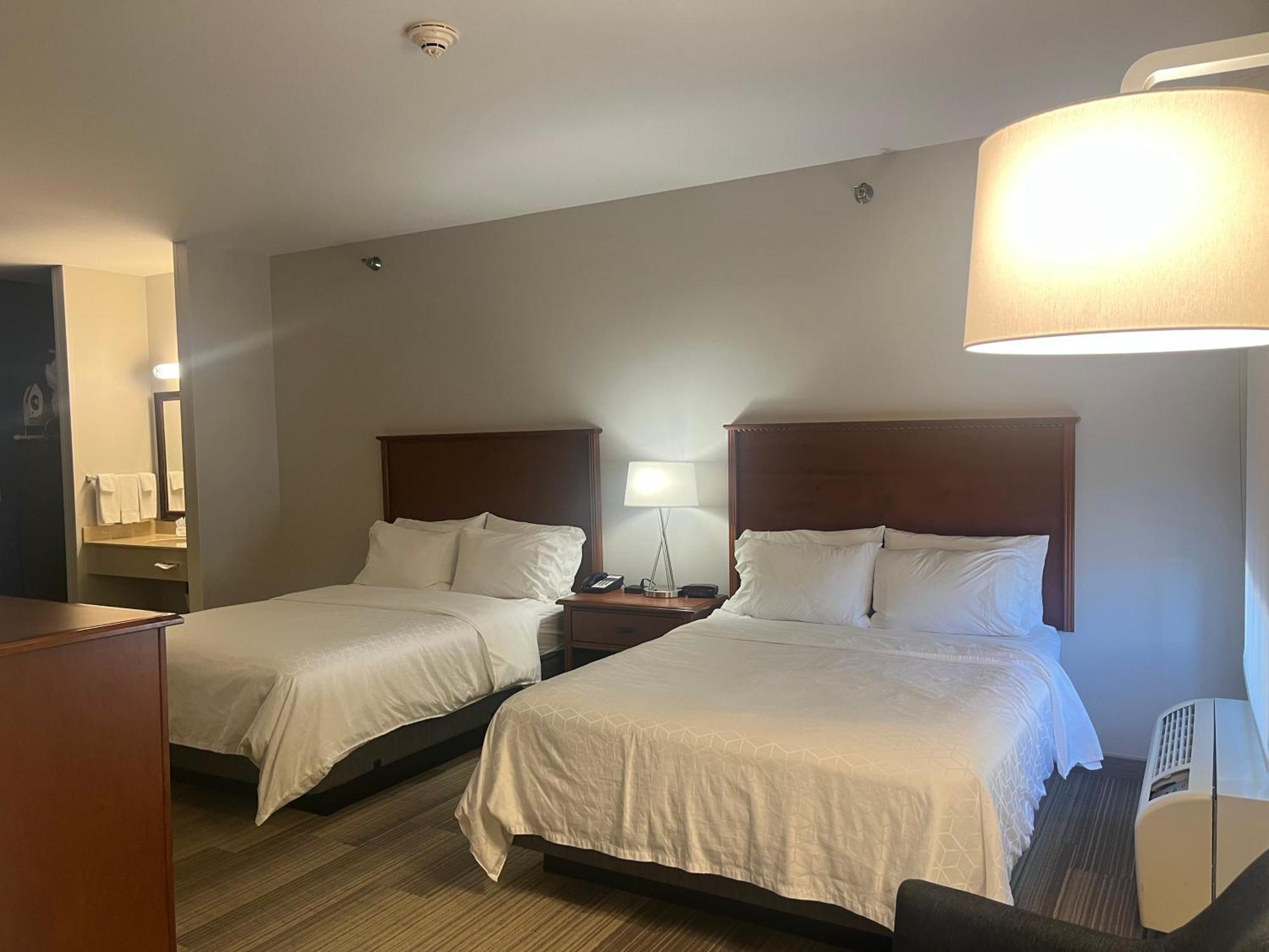 Holiday Inn Express Hotel & Suites Sioux Falls At Empire Mall By Ihg Экстерьер фото