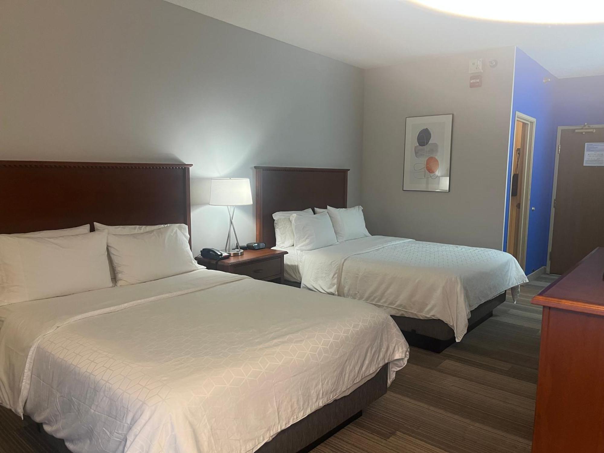 Holiday Inn Express Hotel & Suites Sioux Falls At Empire Mall By Ihg Экстерьер фото